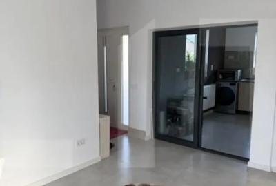 Casă cu 2 camere cu Teren 650 Mp în Central - 2