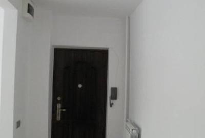 Apartament cu 3 camere semidecomandat în Ultracentral - 2