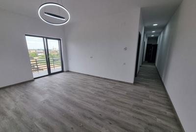 Apartament cu 2 camere decomandat în Trivale - 2
