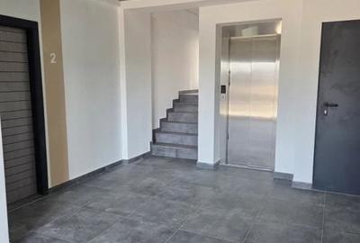 Apartament cu 3 camere decomandat în Micro 17 - 1