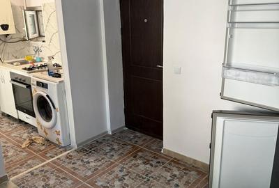 Apartament cu 2 camere semidecomandat în Rahova