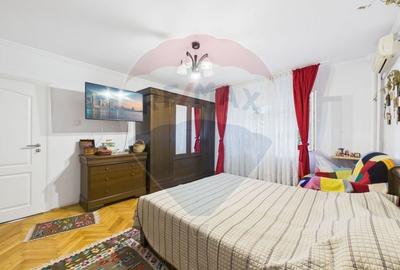 Apartament cu 4 camere semidecomandat, mobilat în 13 Septembrie - 18