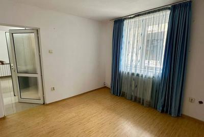 Apartament cu 2 camere decomandat în Central - 8