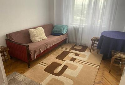 Apartament cu 3 camere decomandat, mobilat în Central - 1