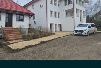 Casă cu 4 camere cu Teren 1350 Mp în Central - 1