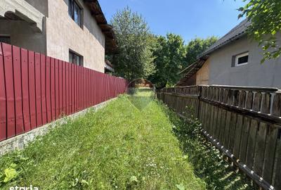 Teren de 1342 mp, în Borca