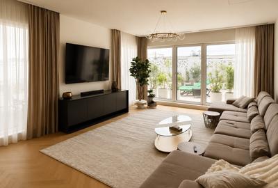 Penthouse cu 5 camere semidecomandat în Herăstrău