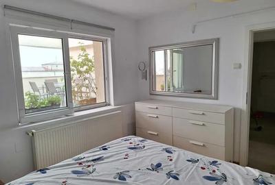 Apartament cu 5 camere decomandat în P-ța Victoriei - 1
