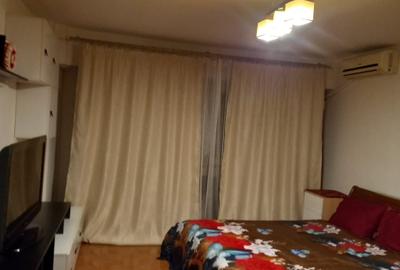 Garsonieră decomandată în Nerva Traian - 1
