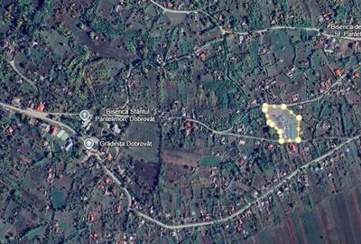 Teren de 8232 mp, în Dobrovăț - 2