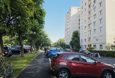 Apartament cu 3 camere circular în Astra - 2