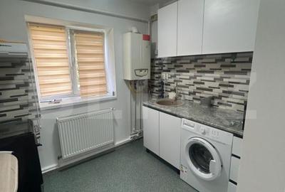 Garsonieră decomandată în Micro 12 - 3