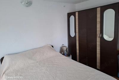 Casă cu 3 camere cu Teren 1320 Mp în Central