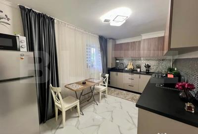 Apartament cu 3 camere semidecomandat în Central