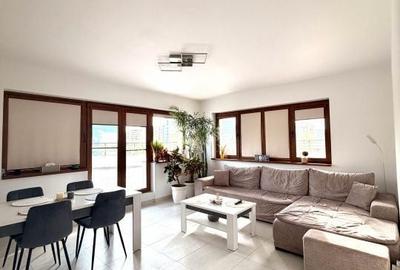 Penthouse cu 4 camere decomandat, mobilat în Plevnei