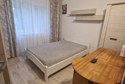 Apartament cu 3 camere semidecomandat, mobilat în Mircea cel Bătrân - 1