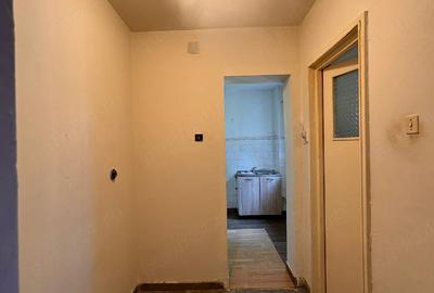 Apartament cu 2 camere decomandat în Gojdu