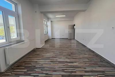 Spațiu comercial, de 800 mp, în Central - 10