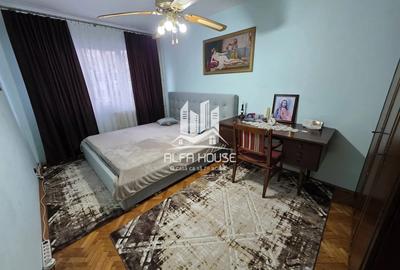 Apartament cu 3 camere semidecomandat în Micro II - 1