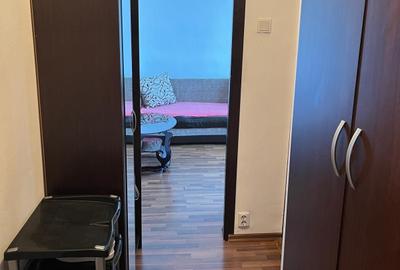 Apartament cu 2 camere semidecomandat în Micro 6 - 3