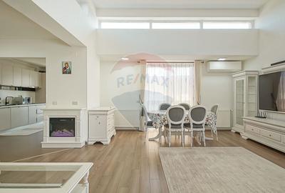 Penthouse cu 3 camere decomandat, mobilat în Cristian - 2