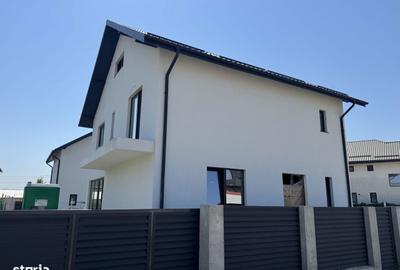 Casă cu 4 camere cu Teren 390 Mp în Central