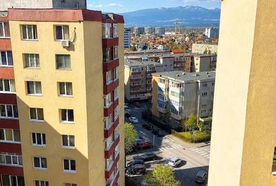 Apartament cu 3 camere decomandat în Centrul Civic