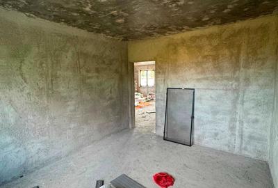 Casă cu 3 camere în Exterior Vest
