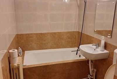 Apartament cu 2 camere semidecomandat în Micro 4 - 4