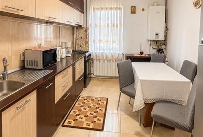 Apartament cu 2 camere semidecomandat, mobilat în Tomis III