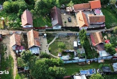 Casă cu 2 camere cu Teren 526 Mp în Șinca