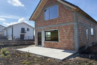 Casă cu 4 camere în Daia - 2