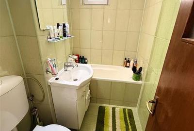 Apartament cu 3 camere decomandat în Obor - 9