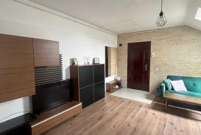 Apartament cu 2 camere semidecomandat în Florești