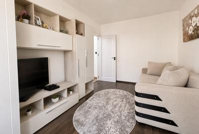 Apartament cu 2 camere semidecomandat în Girocului