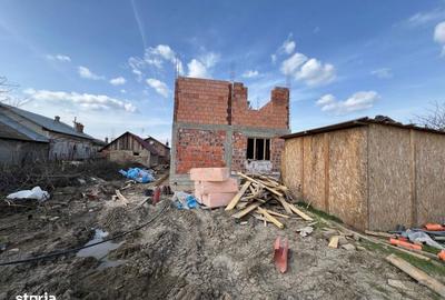 Casă cu 5 camere cu Teren 1300 Mp în Brezoaele - 10