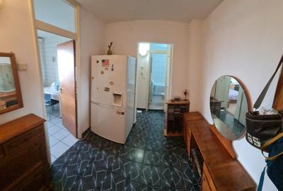 Apartament cu 2 camere decomandat, mobilat în Apusului - 4