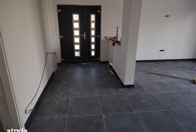 Casă cu 3 camere cu Teren 600 Mp în Micula