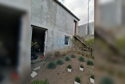 Casă cu 2 camere cu Teren 389 Mp în Central - 10
