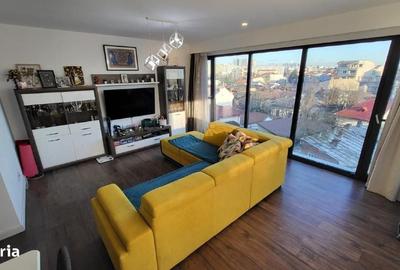 Apartament cu 3 camere în Banu Manta