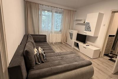Apartament cu 2 camere nedecomandat în Independenței