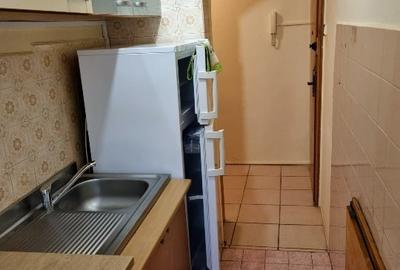 Apartament cu 3 camere semidecomandat în Șagului
