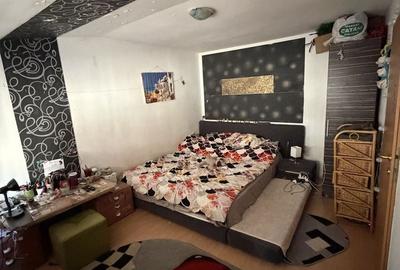 Apartament cu 3 camere decomandat în Central - 3