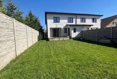 Casă cu 5 camere cu Teren 290 Mp în Moșnița Nouă