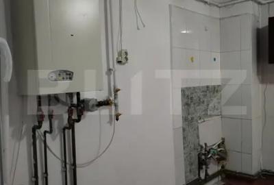 Apartament cu 3 camere decomandat în Micro 4