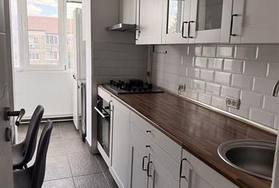 Apartament cu 2 camere decomandat, mobilat în Aradului