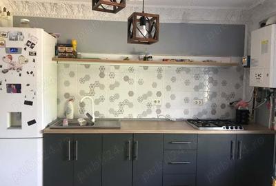 Casă cu 5 camere cu Teren 548 Mp în Eforie - 2