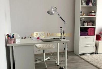 Apartament cu 2 camere decomandat, mobilat în Regie - 2