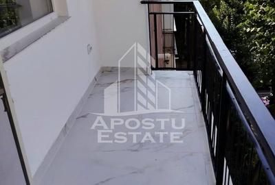 Apartament cu 3 camere decomandat în Micălaca