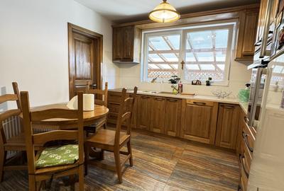 Apartament cu 3 camere semidecomandat, mobilat în Florești - 6